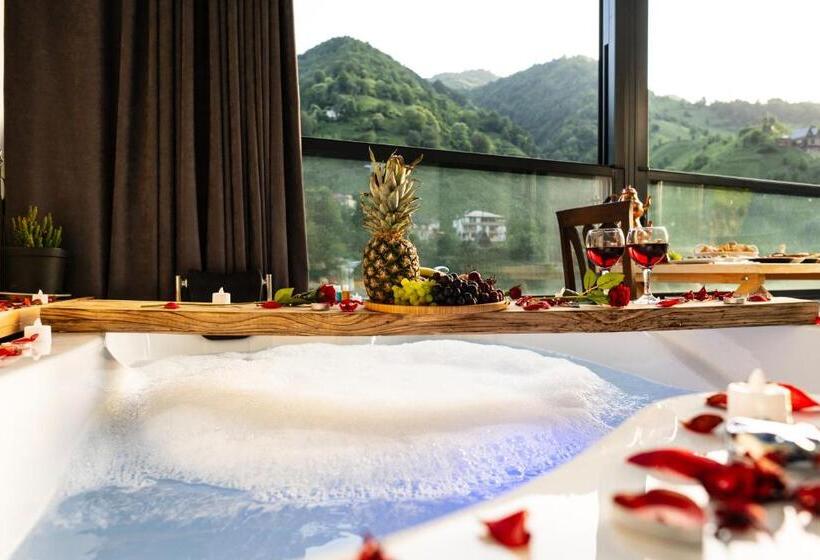 جناح ديلوكس سرير كينج, Cayirci Konak Sui̇t Apart