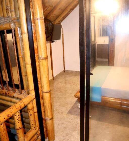 샬레, Eco Hotel Campestre Atlantis San Joaquín La Mesa