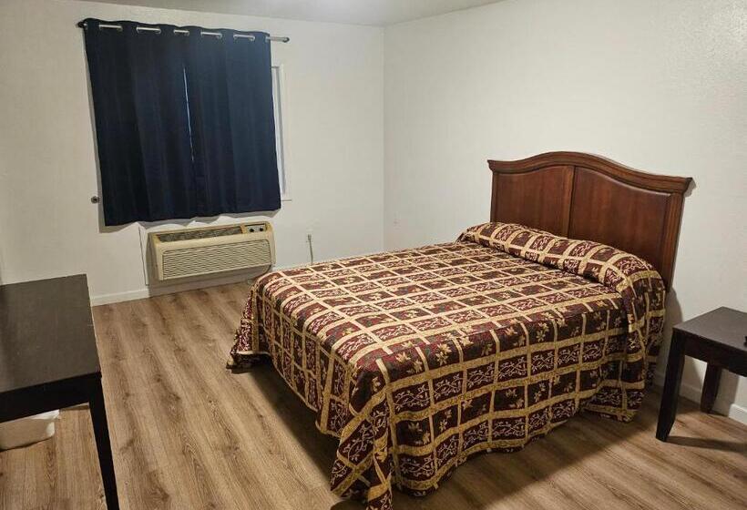 غرفة عائلية, El Rey Motel
