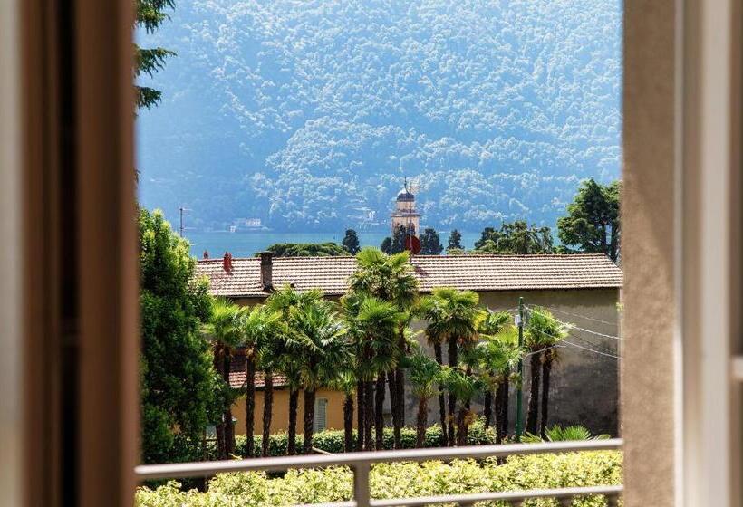 غرفة قياسية رباعية مزودة بشُرفة, La Vignetta Cernobbio