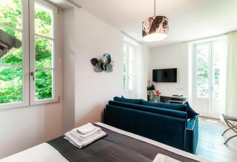 غرفة قياسية رباعية, La Vignetta Cernobbio