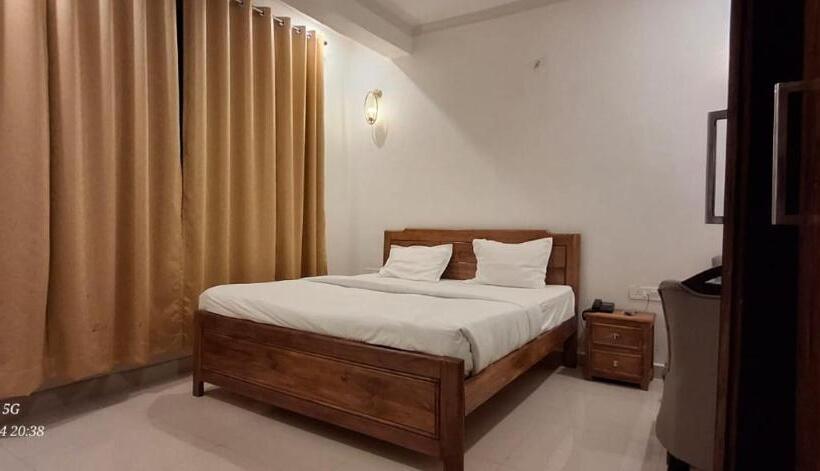 スタンダードルーム, Marine