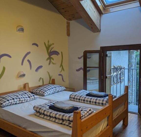 غرفة قياسية ثلاثية, Rifugio Alevè