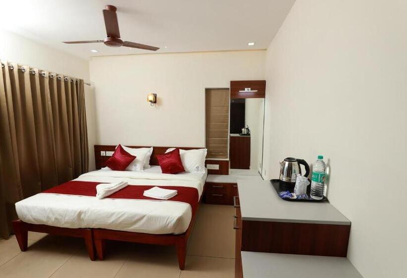 Номер Deluxe, K Grandeur Hotels