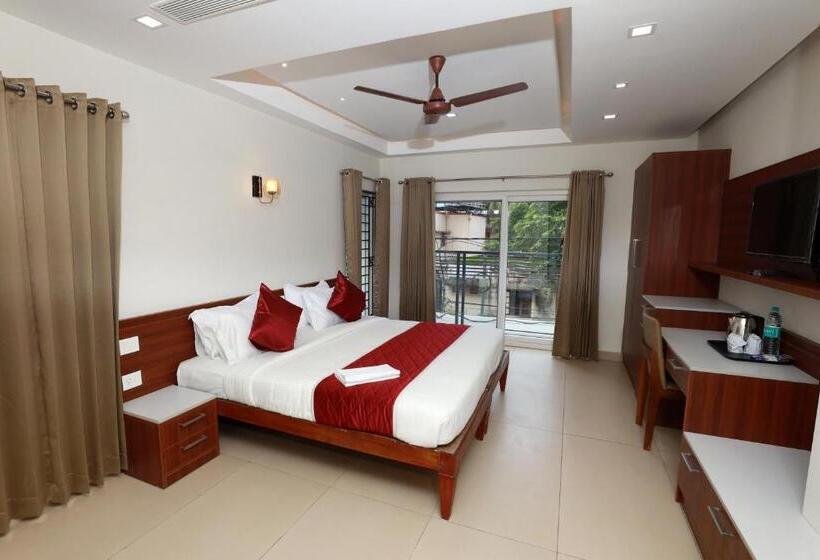 Номер Superior Кровать Кинг, K Grandeur Hotels