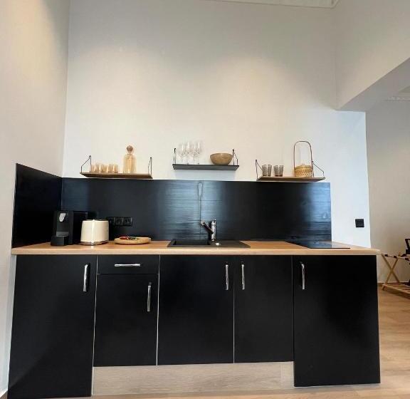 استودیوی لوکس, Modern Stay I Cosy & Central Apartments