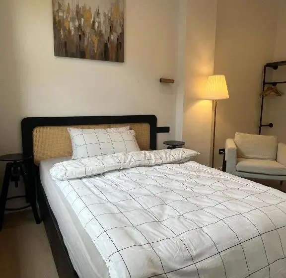 スタンダードスタジオ, Modern Stay I Cosy & Central Apartments