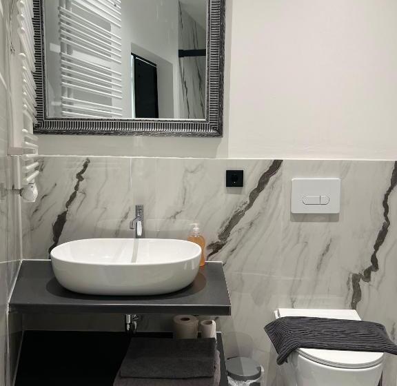 סטודיו סטנדרט עם מרפסת, Modern Stay I Cosy & Central Apartments