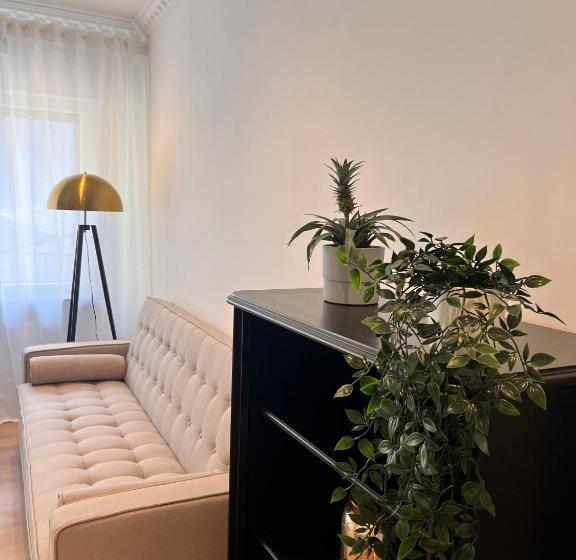 استودیو استاندارد با بالکن, Modern Stay I Cosy & Central Apartments