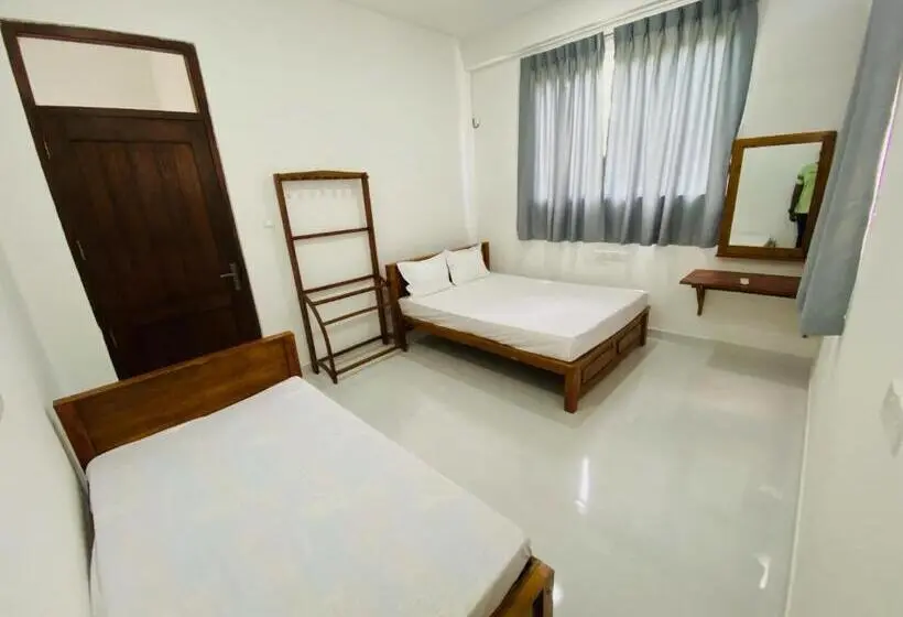 スタンダードトリプルルーム, Golden City Resort Anuradhapura