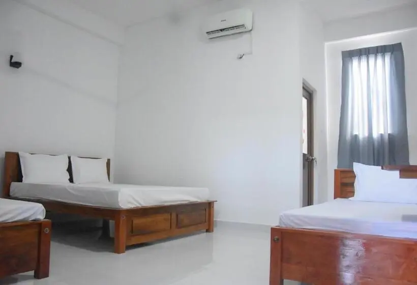 デラックスファミリールーム, Golden City Resort Anuradhapura