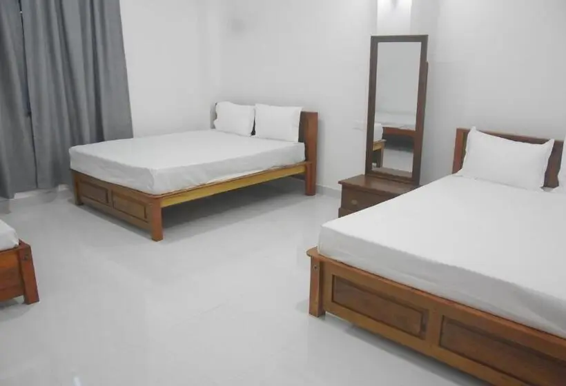 デラックスファミリールーム, Golden City Resort Anuradhapura