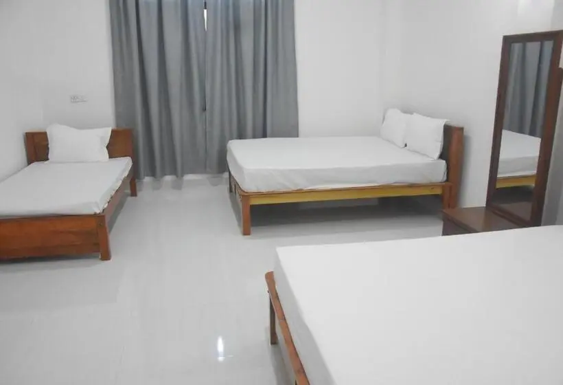 デラックスファミリールーム, Golden City Resort Anuradhapura