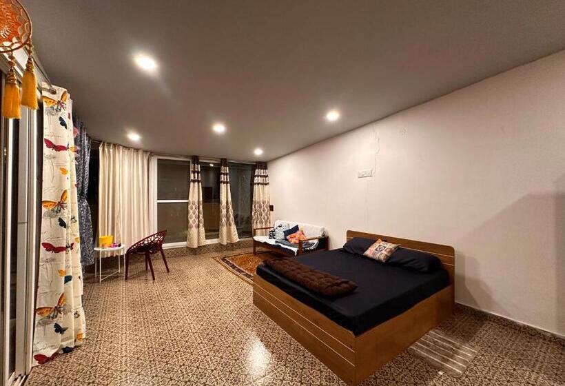 デラックススタジオ, Sunsetescape 3bhk Private Property