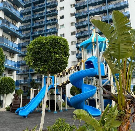 إستوديو قياسى مطل على البحر, Royal Life Poseidon