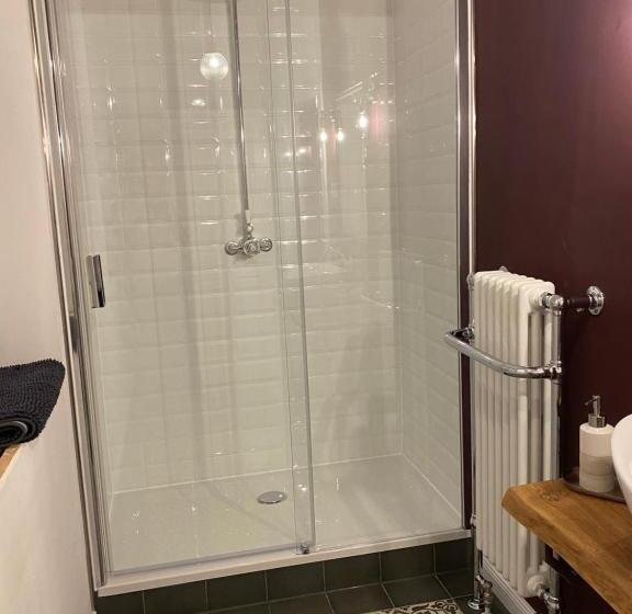 ガーデンビュースタンダードルーム, B&b In Schönem Altem Bauernhaus