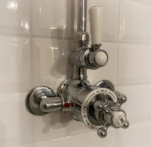 ガーデンビュースタンダードルーム, B&b In Schönem Altem Bauernhaus