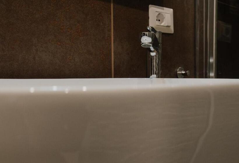 חדר סטנדרט עם מיטת קינג, Marcone Luxury Rooms   Il Giardino Di Pietra