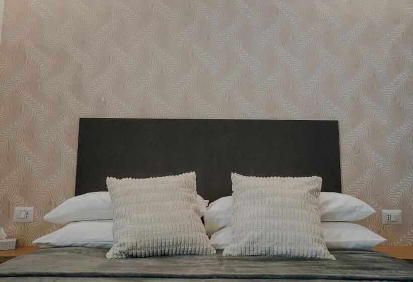 חדר סטנדרט עם מיטת קינג, Marcone Luxury Rooms   Il Giardino Di Pietra