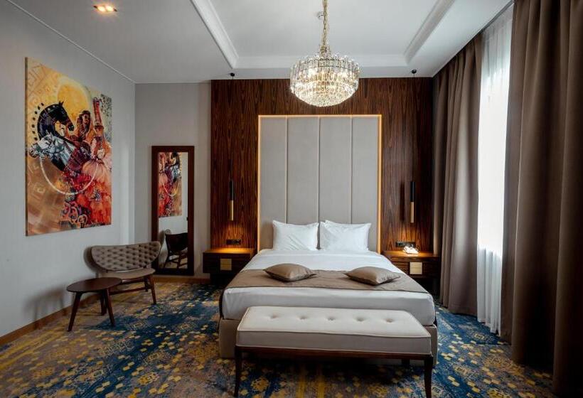 اتاق لوکس با تخت بزرگ, Qazaq Hotel Premium