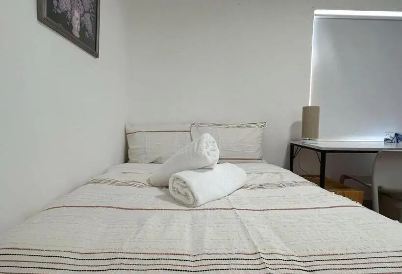 スタンダードルーム, Montrose Double Bed Room Close To City