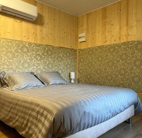 Номер Deluxe с Видом, Chateau Eck