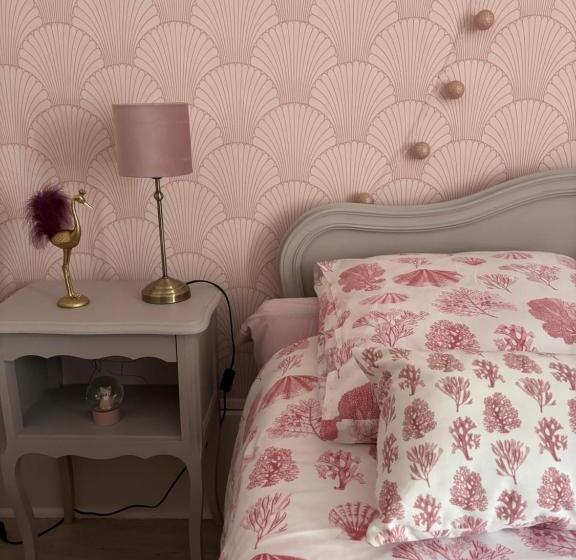 חדר סטנדרט, La Vie En Rose