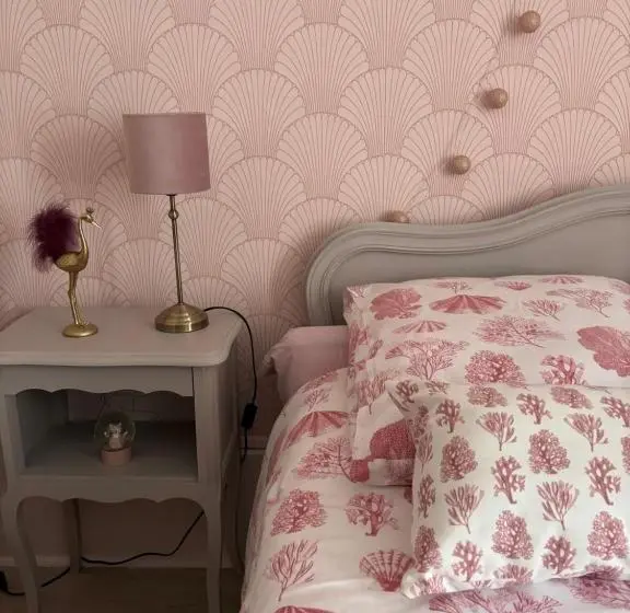 スタンダードルーム, La Vie En Rose