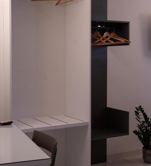 デラックスルーム, Ma Gra Ví