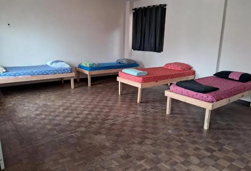 Vuode Makuusalissa, Hostel E Café Da Lobo