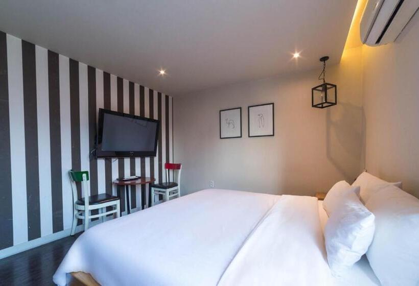 اتاق لوکس, Bridge