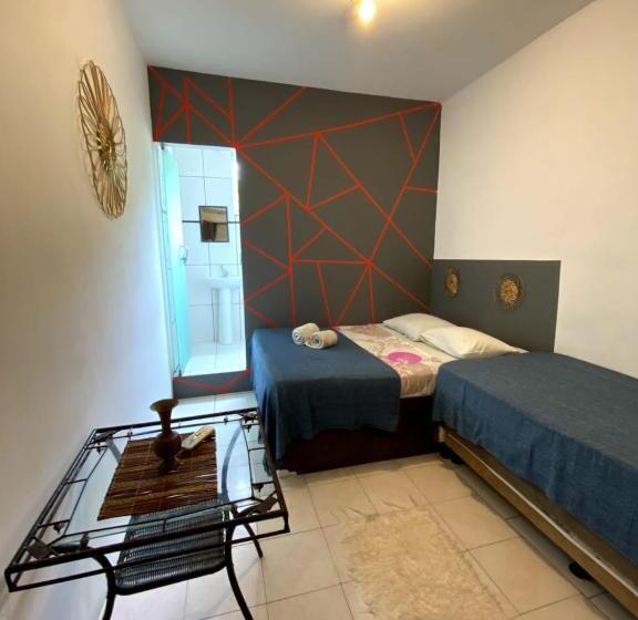 Quarto Quádruplo Estandar, La Casita Hostel Praia Do Forte Bahia
