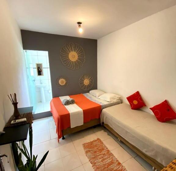 Quarto Quádruplo Estandar, La Casita Hostel Praia Do Forte Bahia