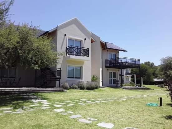 スイート, Los Iñaki