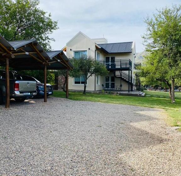 スイート, Los Iñaki