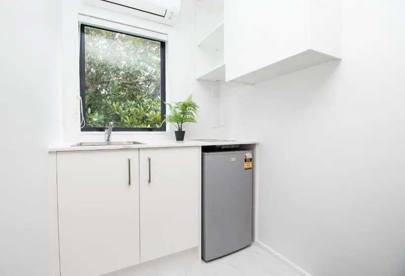 Standard-studio, The Haven Newmarket Suites