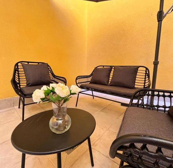 اتاق خانوادگی, Santa Banana Apartment Alicante