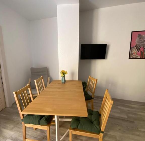 اتاق خانوادگی, Santa Banana Apartment Alicante