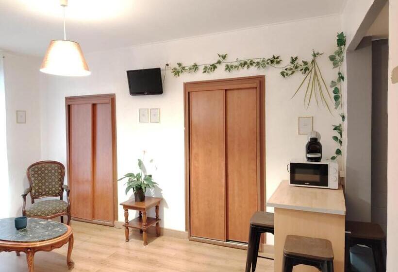 标准工作室, Appart Hôtel Le Combes