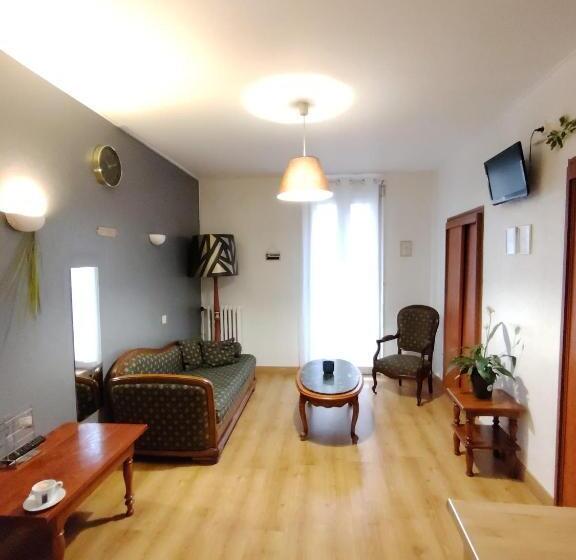 Студия Стандарт, Appart Hôtel Le Combes