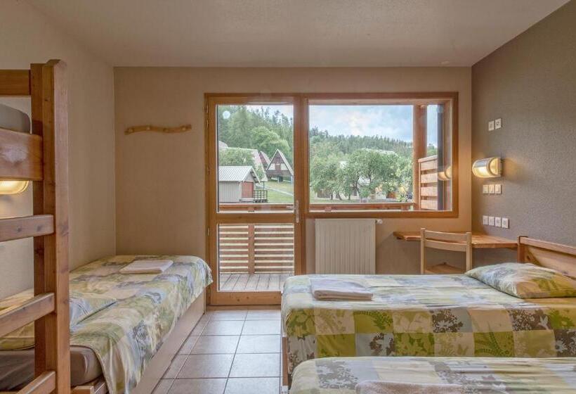 带阳台标准四人间, Domaine De Val Ubaye