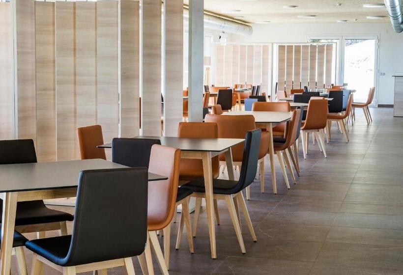 חדר משפתחתי סופריור, Campusphi