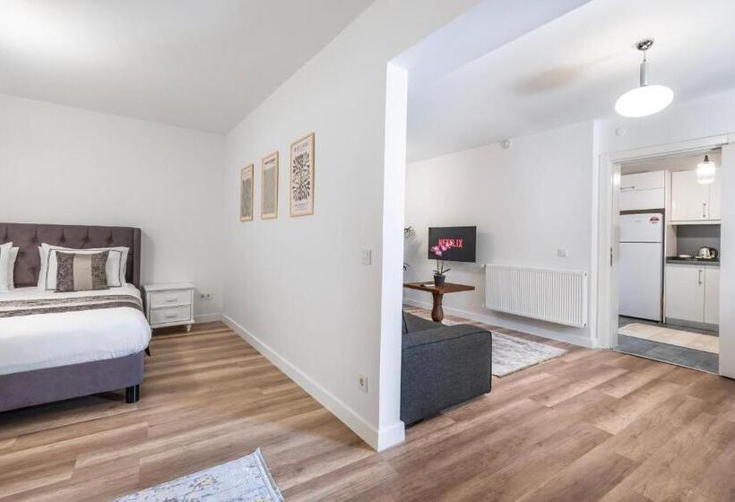 Студия Стандарт Вид на Море, Hillora Hotel Buyukada