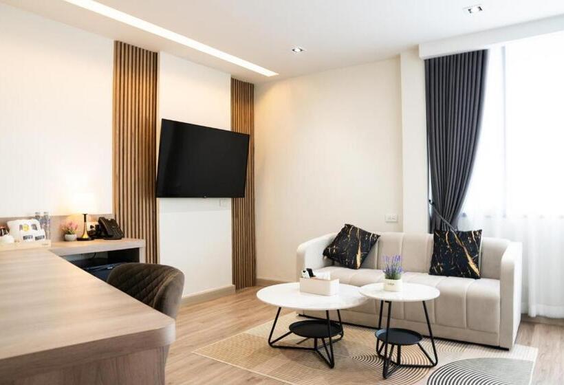 Номер Deluxe Кровать Кинг, Indigo Hotel Hatyai