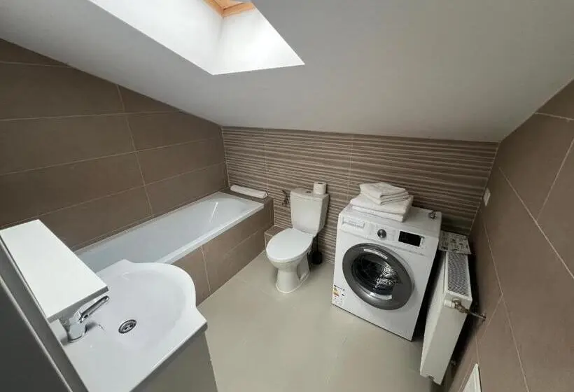 Apartament 1 Dormitori, Mansarde Confort