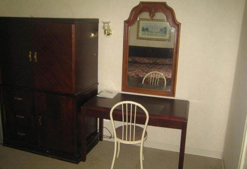 חדר סטנדרט שתי מיטות זוגיות, Budget Inn Carlisle