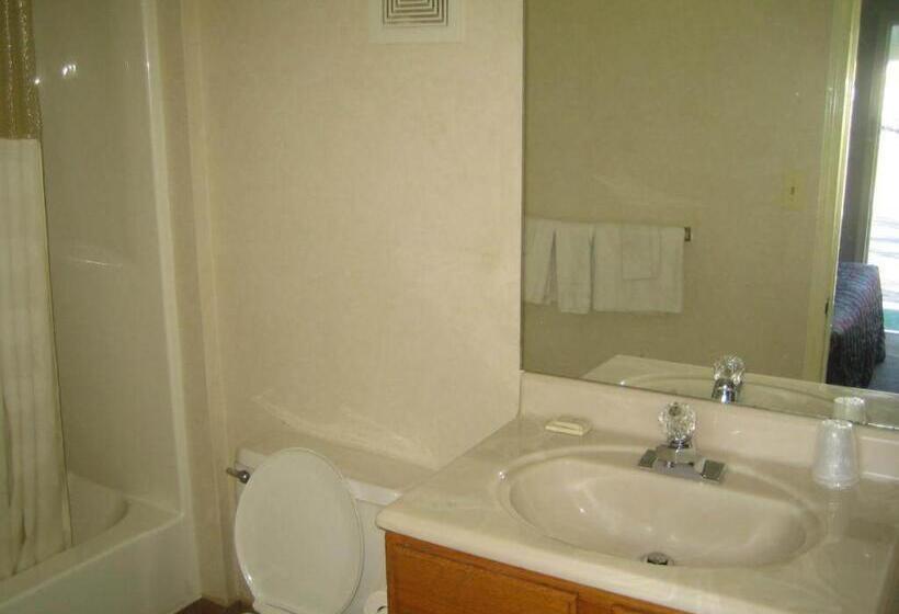 חדר סטנדרט עם מיטת קינג, Budget Inn Carlisle