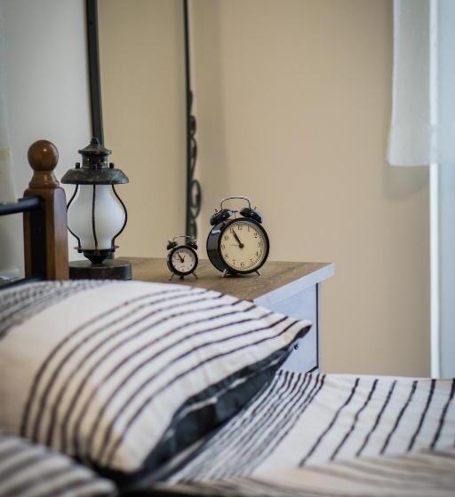 Номер Deluxe с Балконом, къща за гости зоя