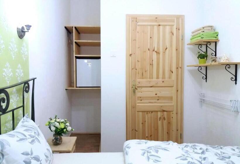 اتاق عادی, Hostel By Guest House Izola