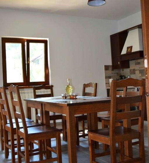 발코니 디럭스 룸, Heaven Guesthouse